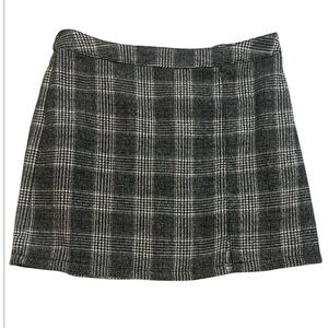 Tinseltown Black &  White Houndstooth XL Tweed Mini Skirt